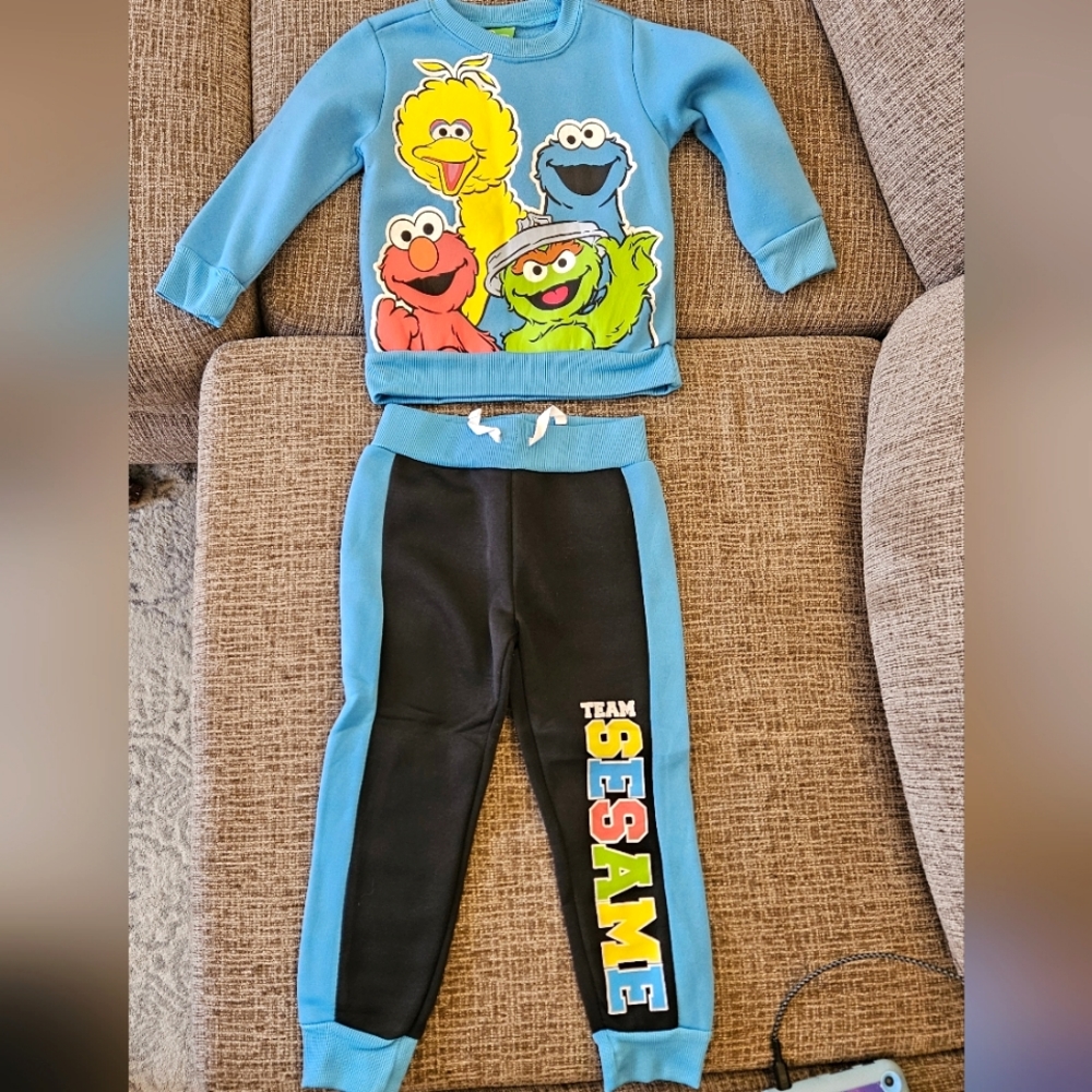 Sesame Street 3t toddler outfit